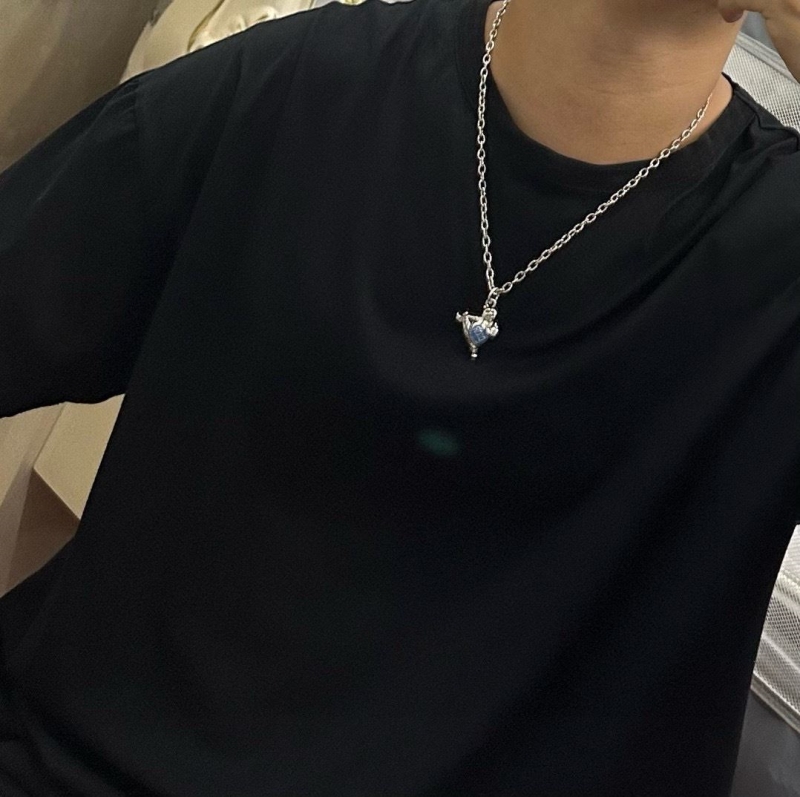 chr1st1an D10r necklaces